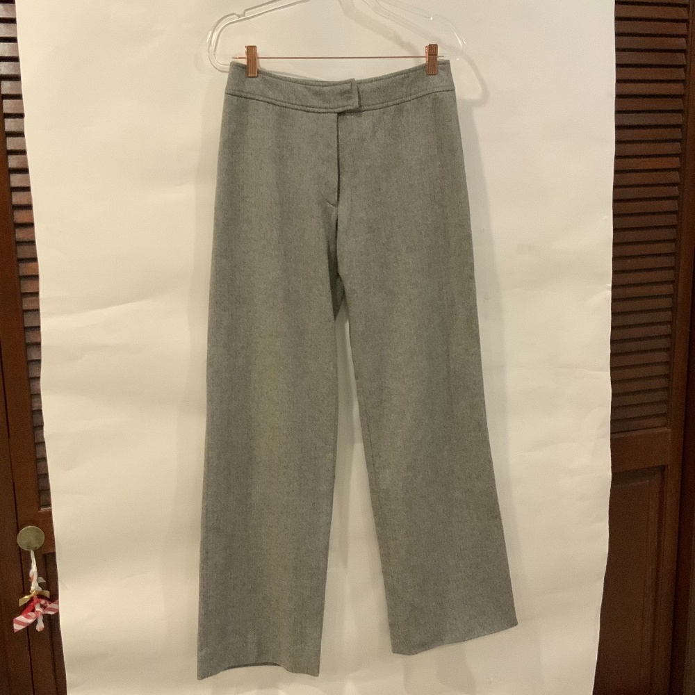 Burberry authentic fully lined wool pant size 8